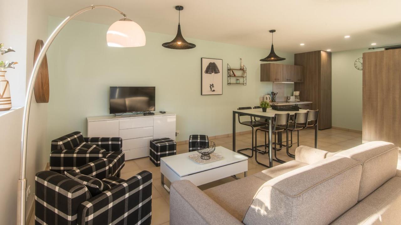 Cote Jardin Avec Jacuzzi Privatif Et Parking Prive Lägenhet Sarlat-la-Canéda Exteriör bild